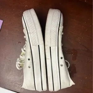 Men’s 9 Chuck Taylor white athletic converse all star basketball running gym Y2K Converse | Shoes | Mens 9 Chuck Taylor White Athletic  main image 3